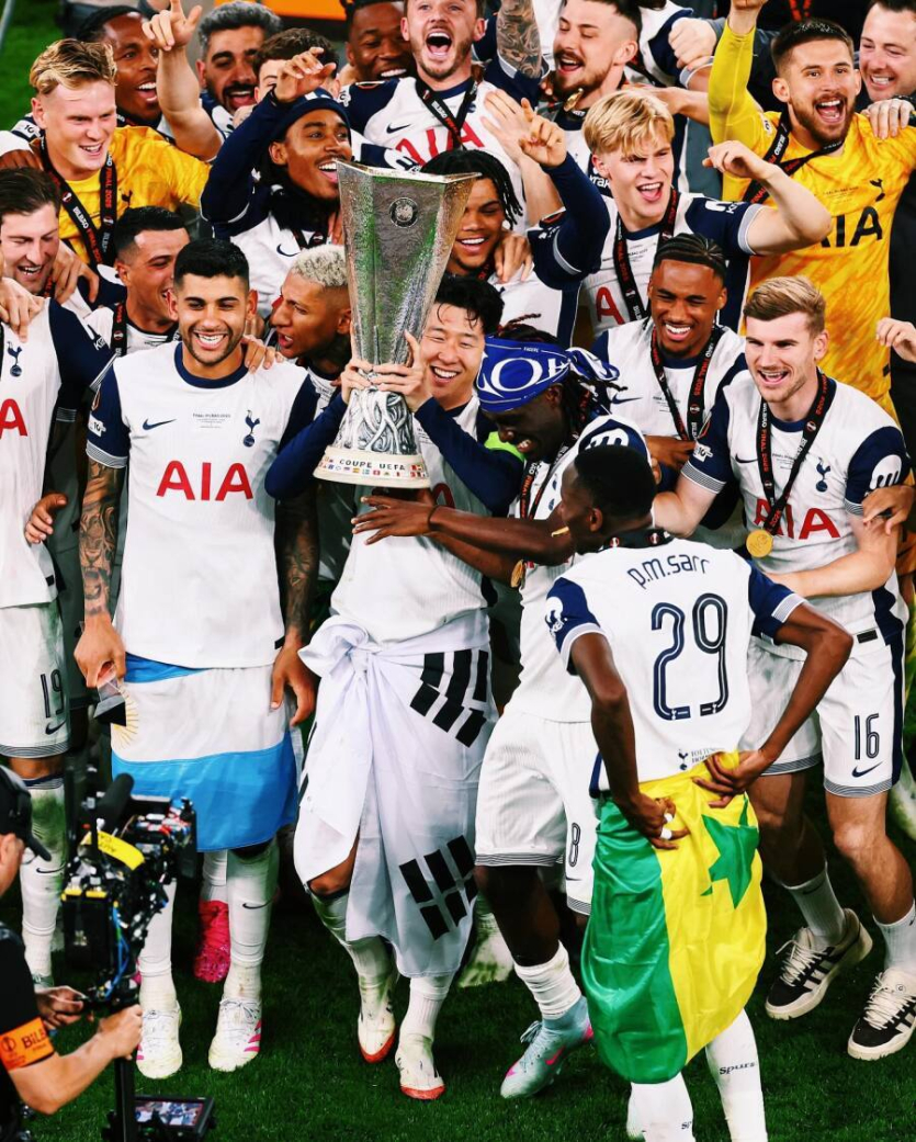 우승-트로피-들어올린-손흥민-인스타