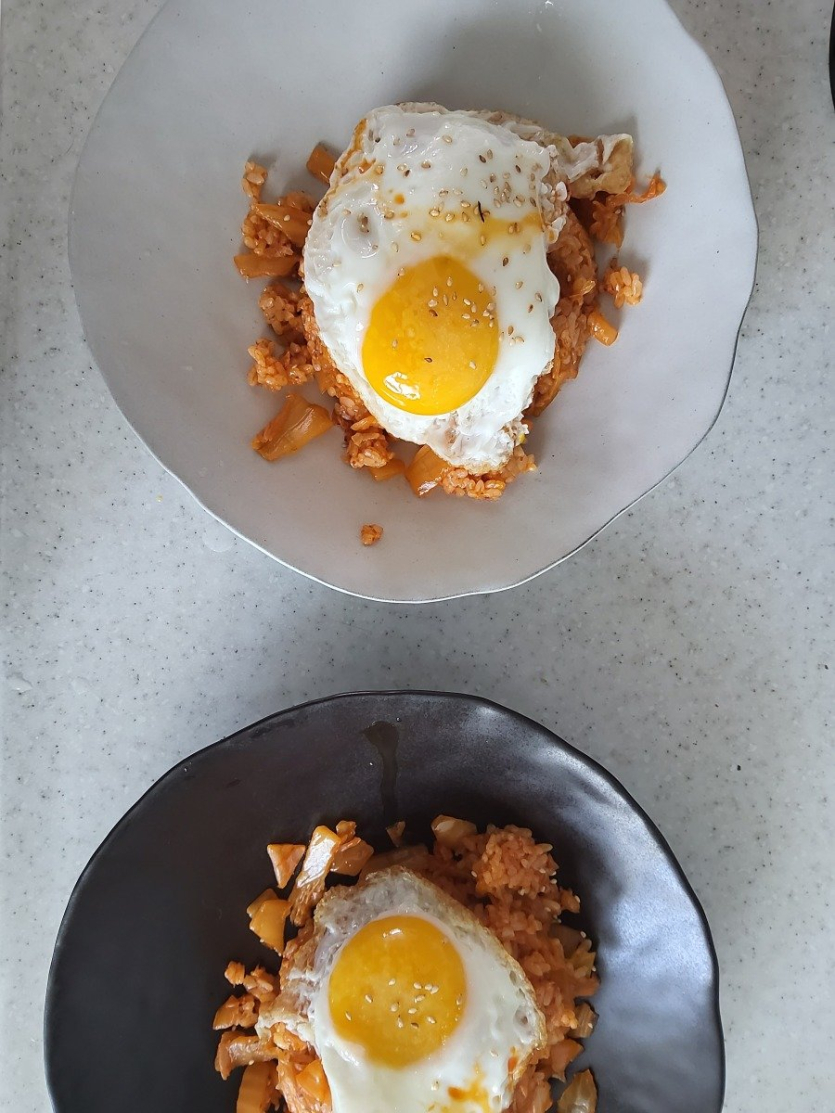 오늘 점심은 김치볶음밥!