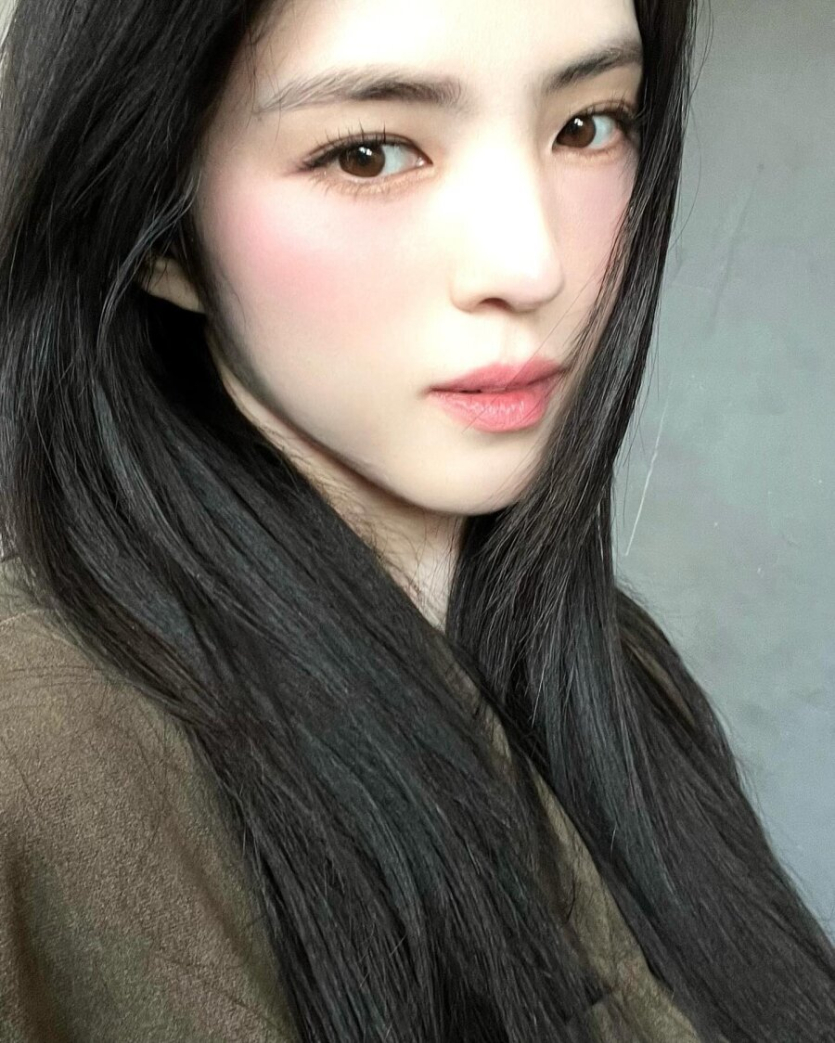 한소희 근황.jpg